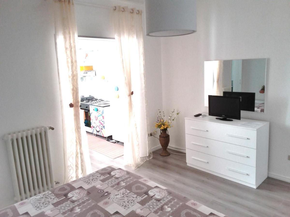 Casa Via Leuca Apartment Lecce Ngoại thất bức ảnh